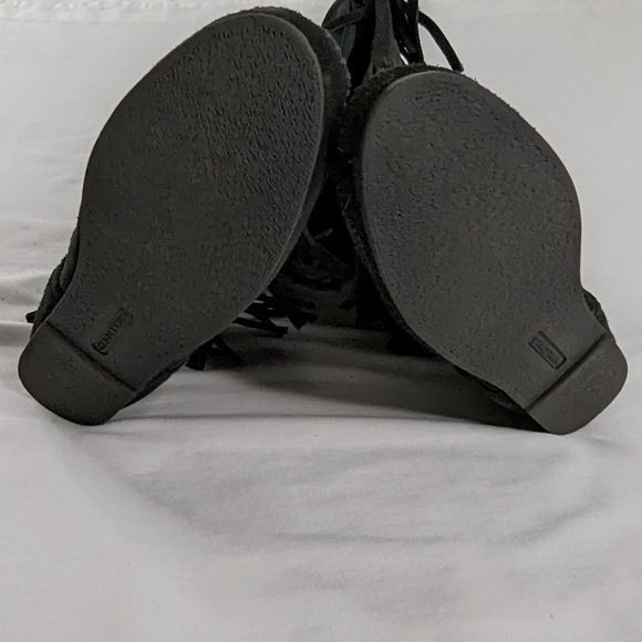 Minnetonka Black Fringe Suede Moccasin Boots - Picture 5 of 6